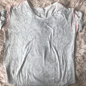 Lululemon snakeskin print top!